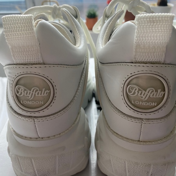 ❗️SOLD❗️BUFFALO LONDON PLATFORM SNEAKERS - Picture 5 of 5